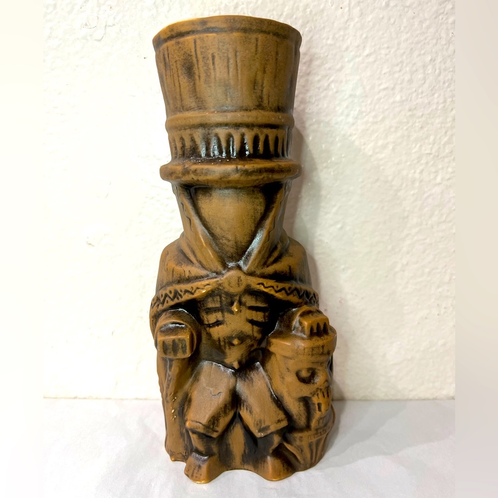 Hatbox Ghost – Trader Sam’s Enchanted Tiki Bar – 2nd Edition -Disney